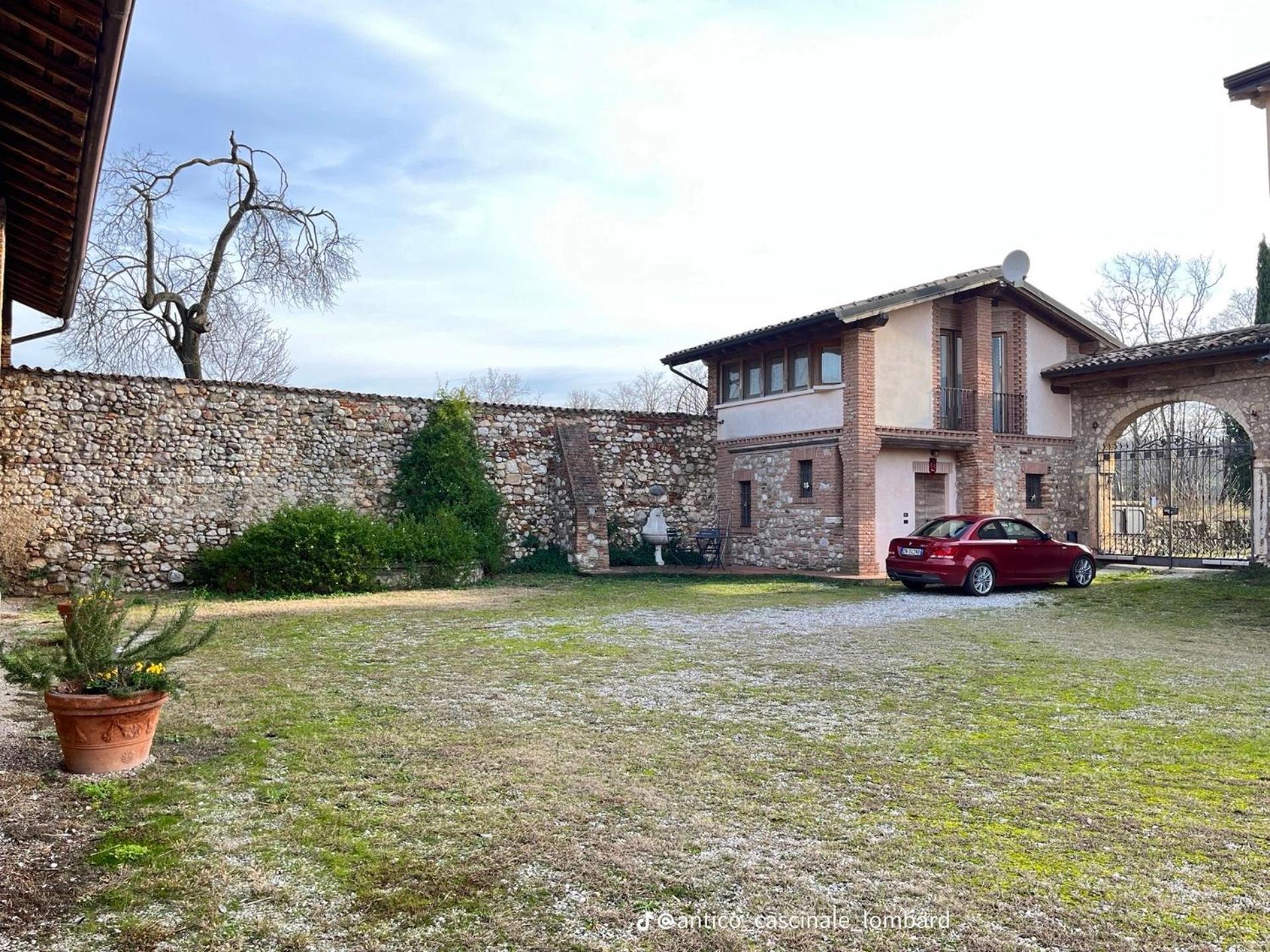 Antico Cascinale Lombardo Bed & Breakfast Lonato Ngoại thất bức ảnh